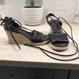Banana Republic lace up wedges